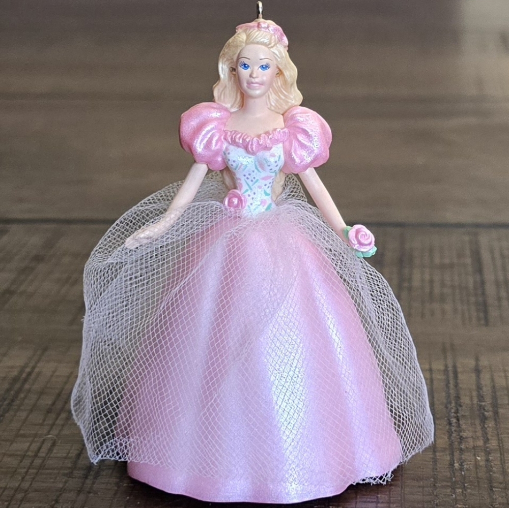 1996 Handcrafted Easter collection springtime Barbie Keepsake ornament